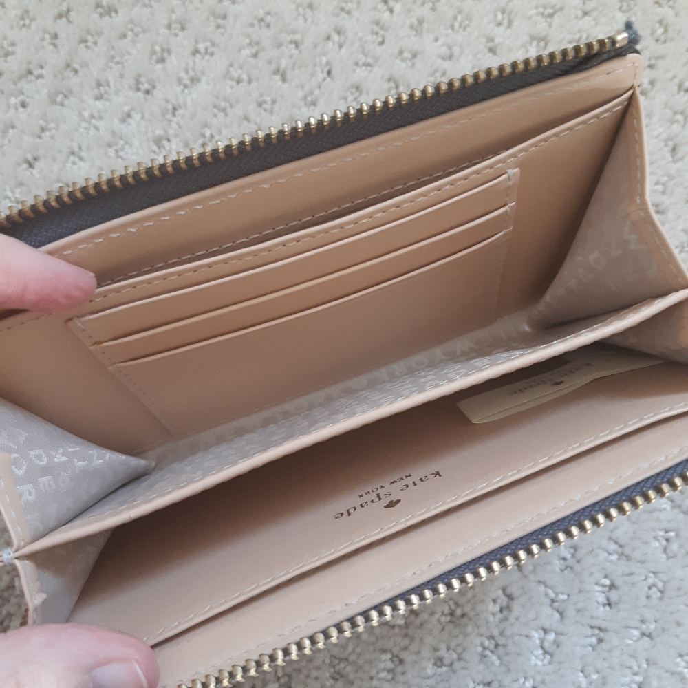 Kate Spade grey leather wristlet wallet - Picture 6 of 6